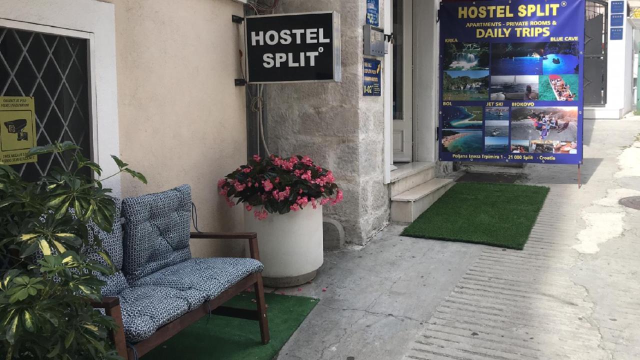 Hostel สปลิท ภายนอก รูปภาพ