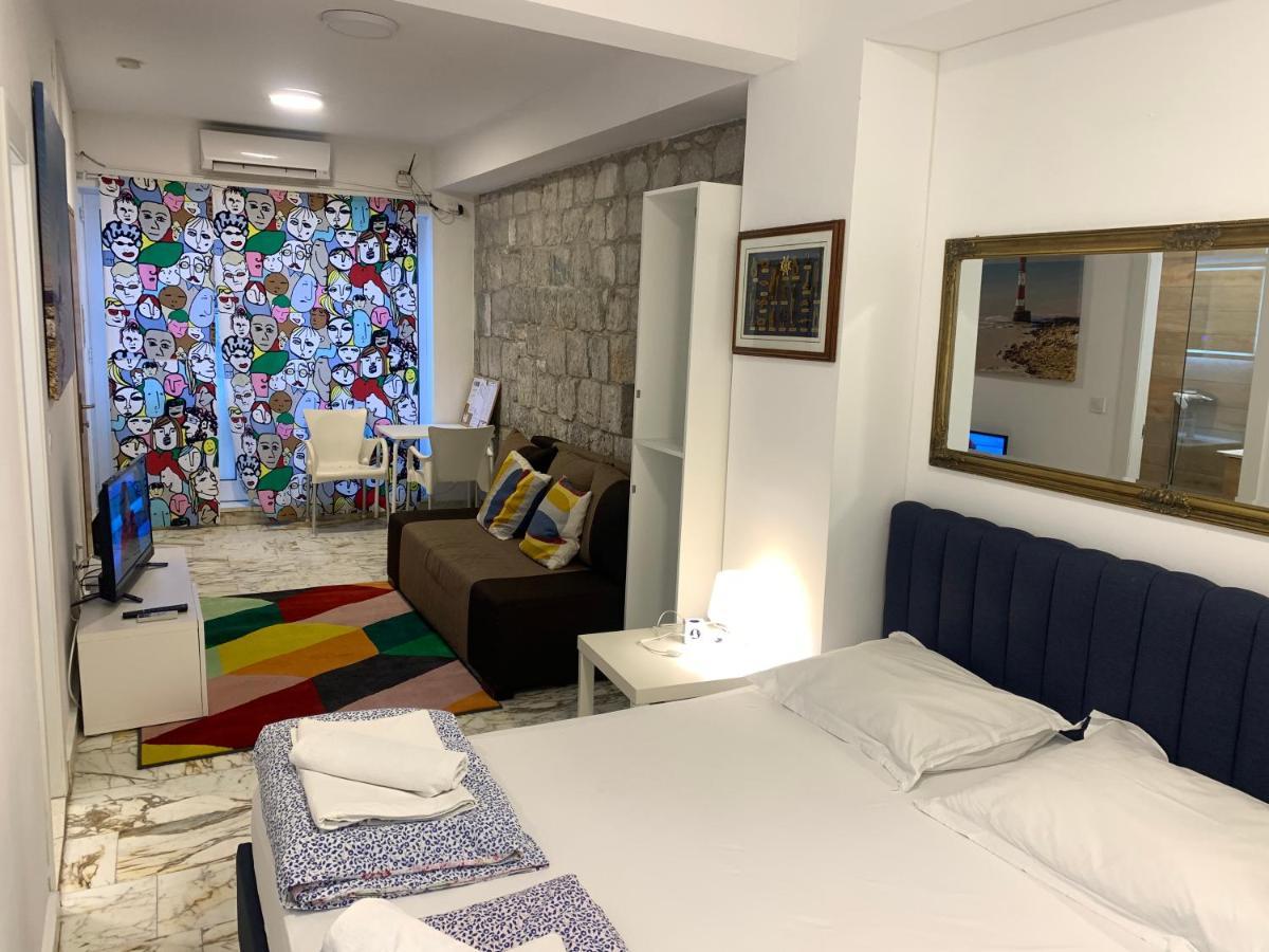 Hostel สปลิท ภายนอก รูปภาพ
