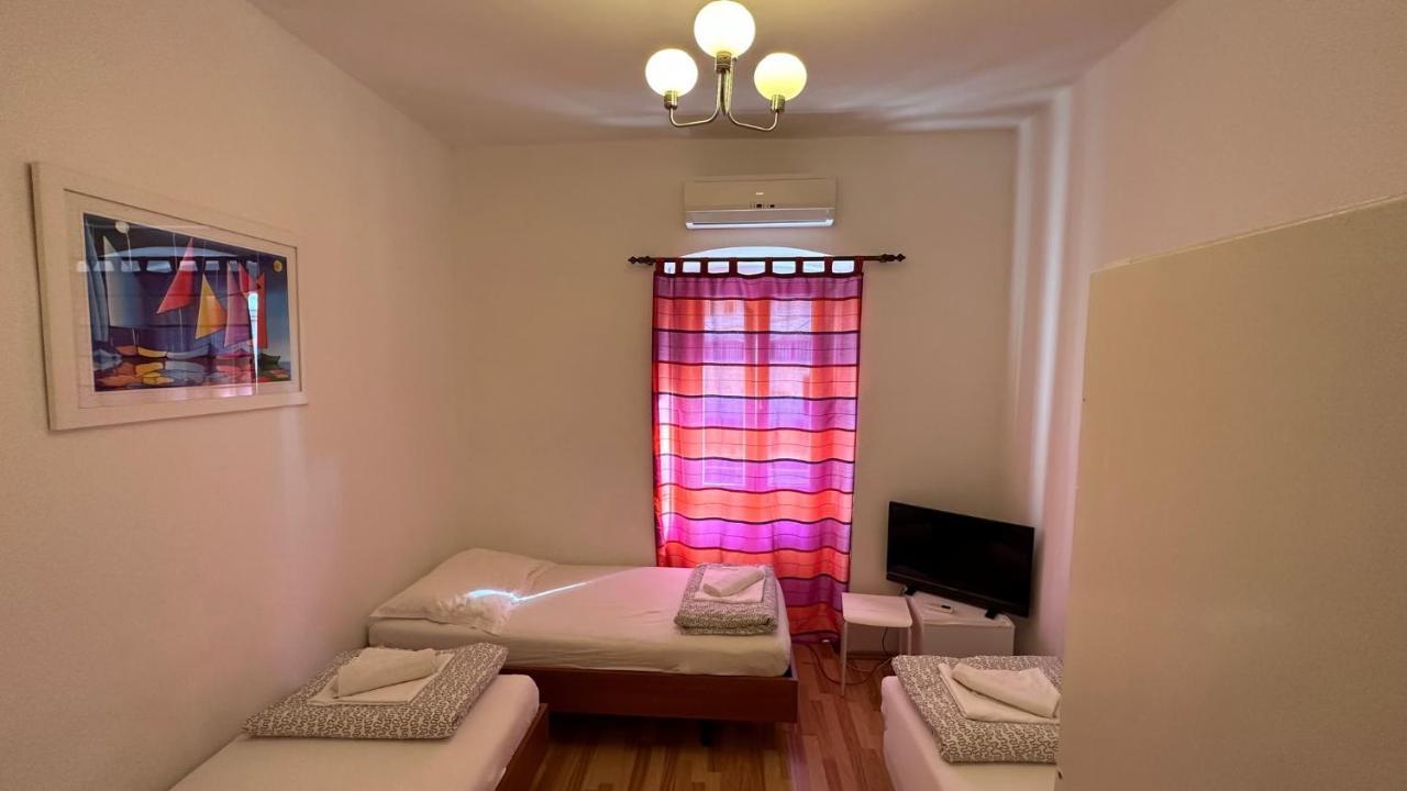 Hostel สปลิท ภายนอก รูปภาพ